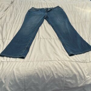 Sonoma Women’s Curvy Bootcut Jeans